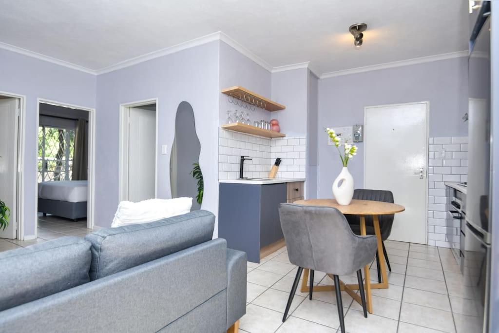 Comfy Hatfield Appartment Pretoria-Noord Exterior foto
